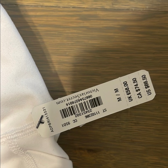 Victoria's Secret White Leggings Streamlined Minimalist Design - Picture 3 of 4